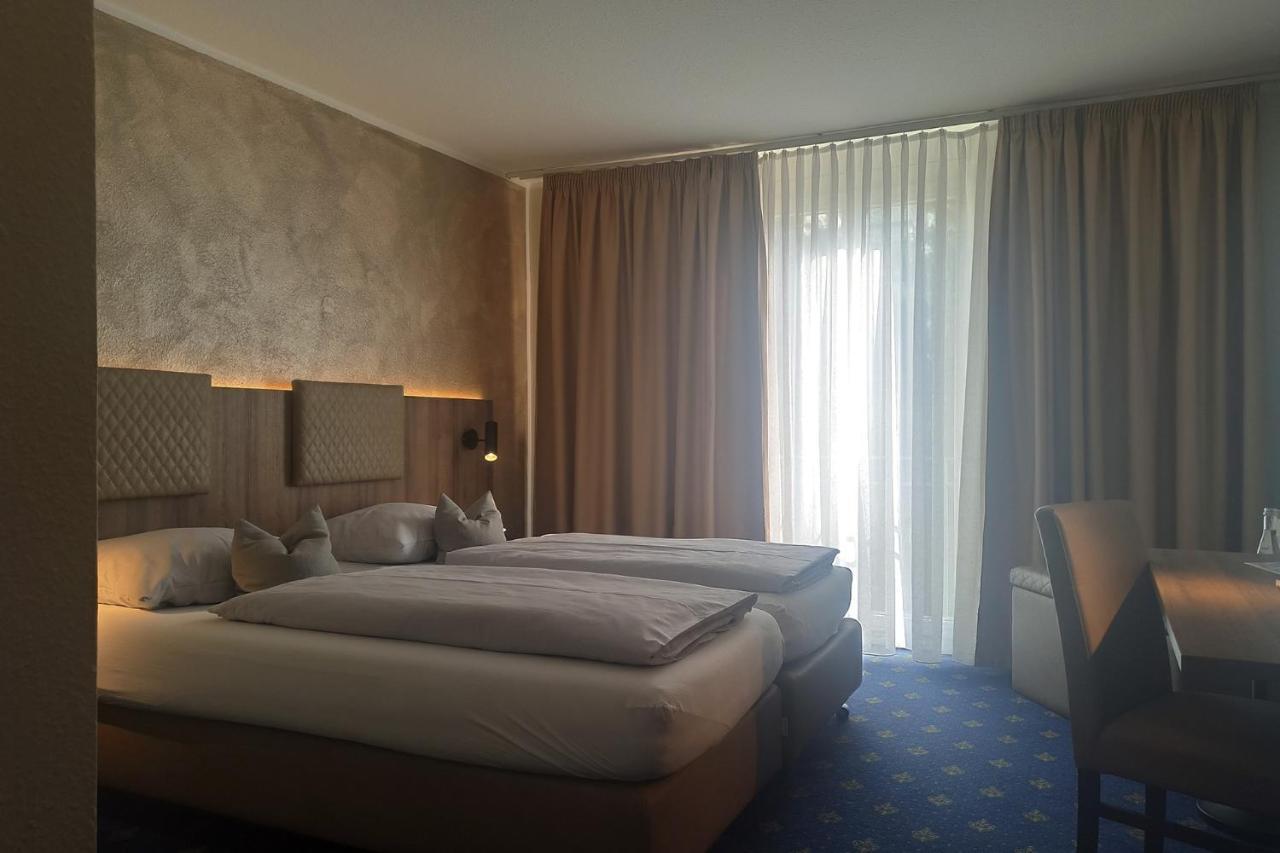 Gomaringen Hotel Garni Arcis מראה חיצוני תמונה